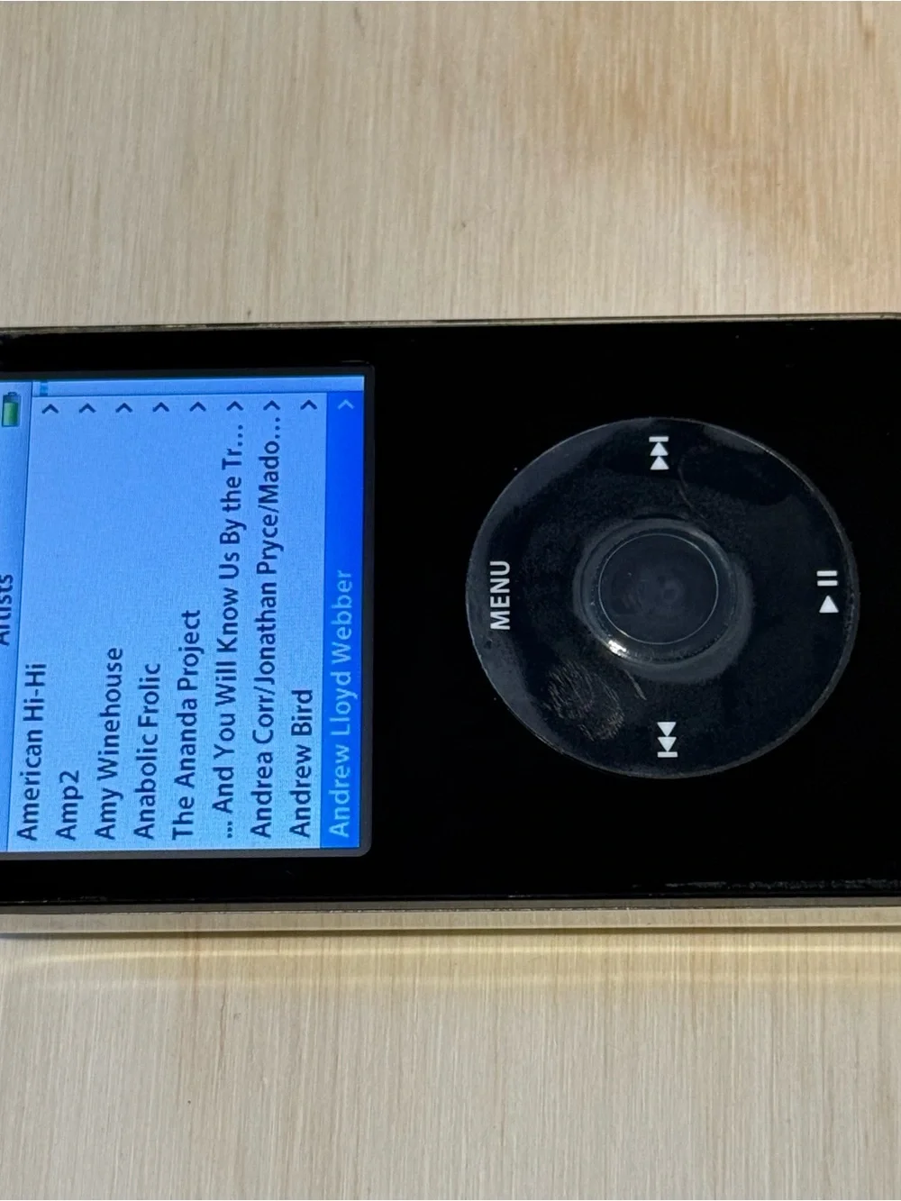 iPod Model:A1136 5thGen 60GB Blk“BROKEN”Hard Drive/Battery Issues Read Info Blw!